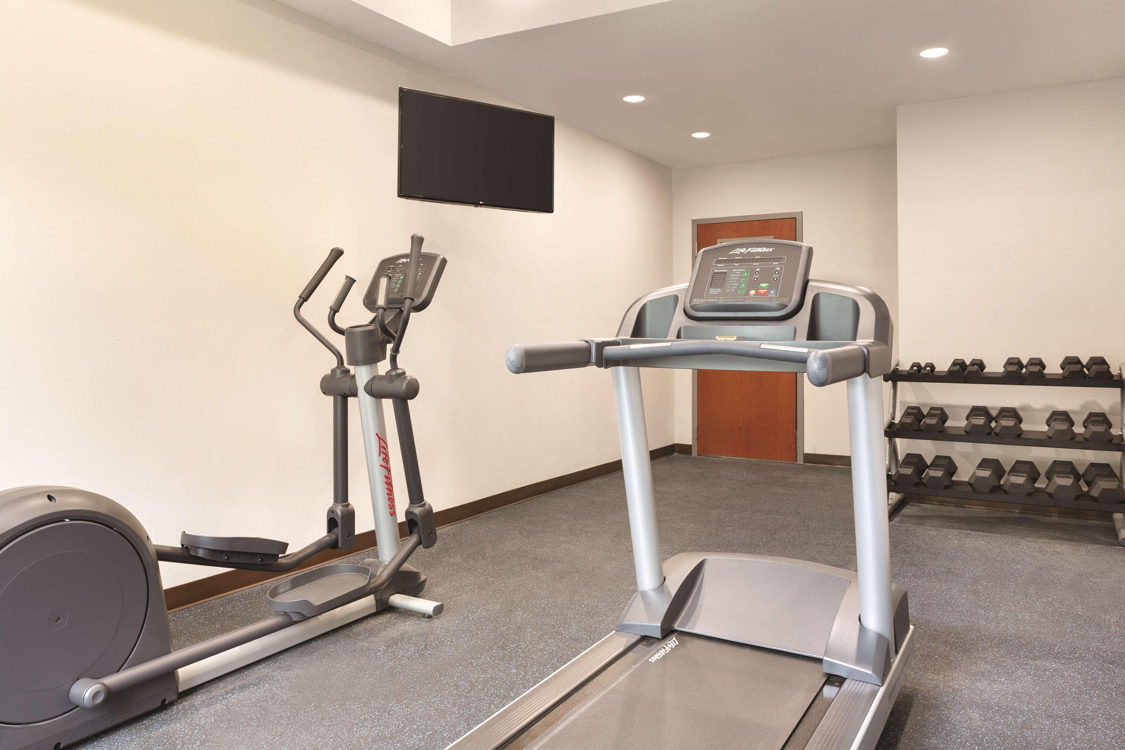 Country & By Radisson, Greensboro, Nc 2*