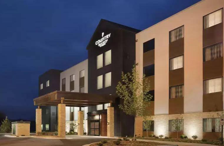 Country & By Radisson, Greensboro, Nc Hotel 2*